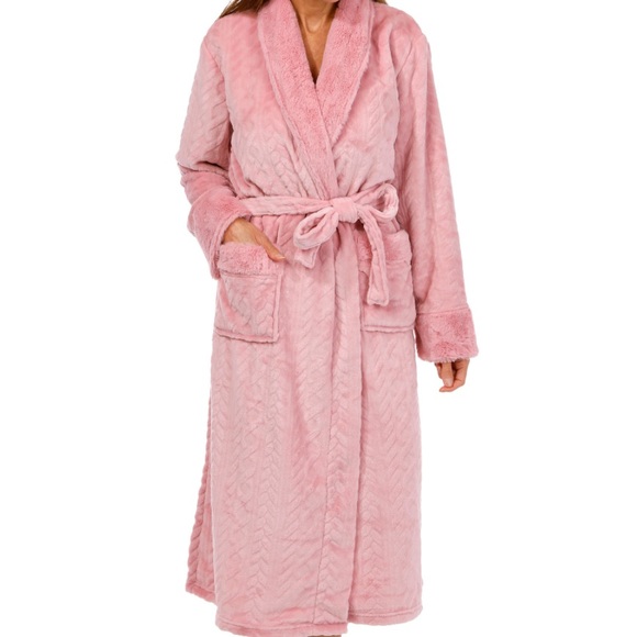 BearPaw Other - New Bearpaws Luxurious Pink Women's Robe
